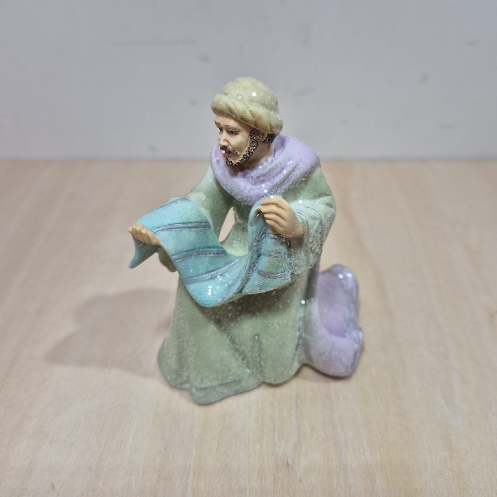 Hawthorne Village‎ Heavenly Blessings Nativity Peddlar Figurine 14-01283-012 B